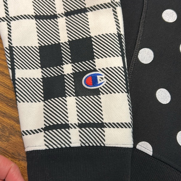 Champion Reverse Weave Polka Dot Crop Length Sweatshirt - Picture 7 of 11